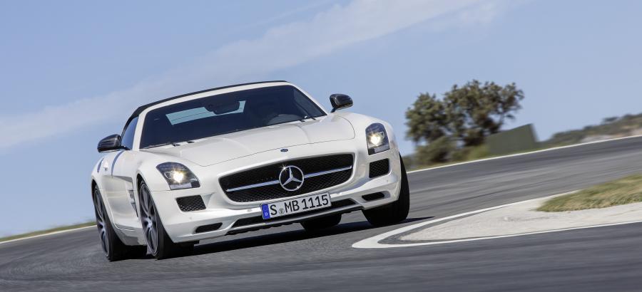  Mercedes-Benz SLS AMG GT Roadster 2012 года  (фото 32 из 47)